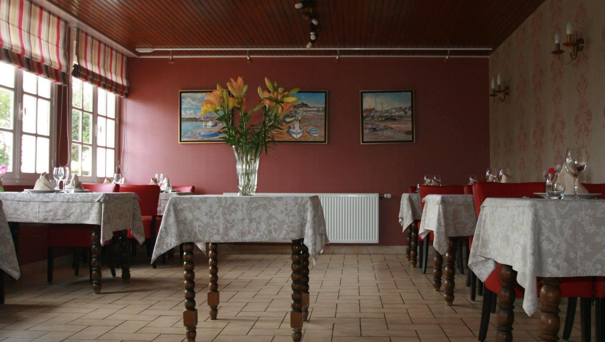Auberge Du Cabestan Hotel Audierne Exteriér fotografie